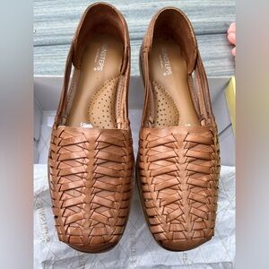 Sunsteps Hand Woven Capri Golden  Tan Women's Leather Loafers Size 8.5 NWB